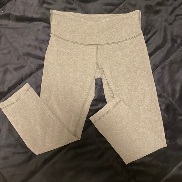 lululemon athletica Pants - Wunder under leggings